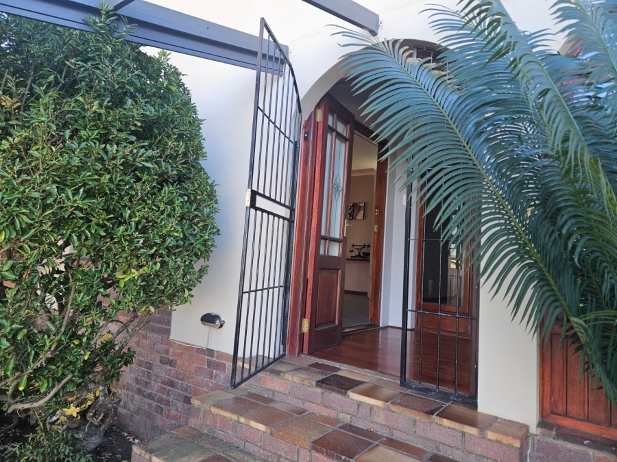 3 Bedroom Property for Sale in Dormehls Drift Western Cape